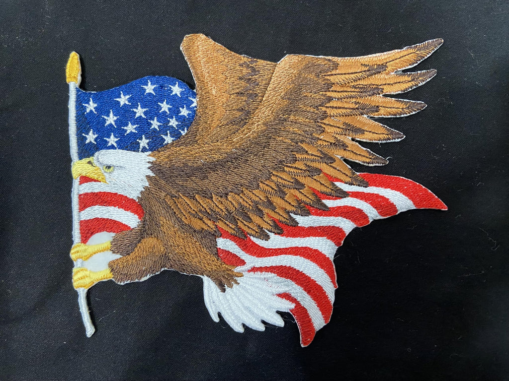 Parche bordado para planchar o coser, personalizado y único, con motivos patrióticos (águila en vuelo y bandera de EE. UU.) [18 cm (ancho) x 19 cm (alto)]