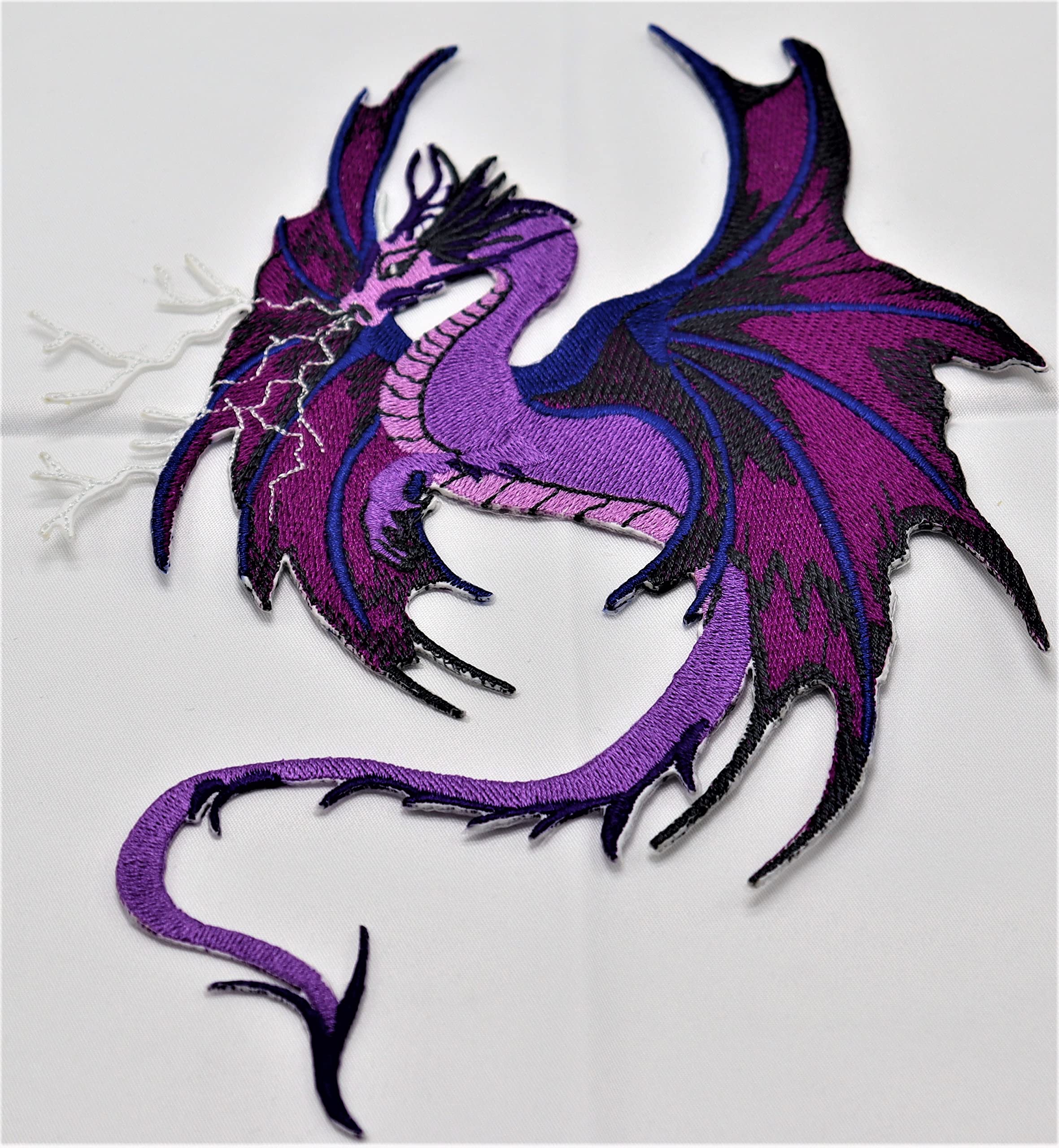 Parche bordado personalizado de dragón relámpago morado para planchar o coser [16,5 x 19,8 cm] [Hecho en EE. UU.]