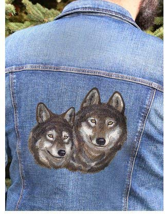 Nature weaved in threads, Amazing Animal Kingdom [Wolf Pair] [Custom and Unique] Embroidered Iron on/Sew patch (7.56" x 7") [Made in USA]