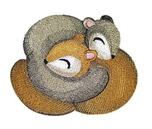 Naturaleza entretejida en hilos, increíble reino animal bebé [Arrullos otoñales - Ardillas] [Personalizado y único] Parche bordado para planchar o coser de 13 cm x 11 cm [Hecho en EE. UU.]
