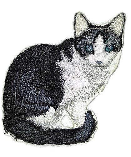 Amazing Custom Cat Portraits [Trixie Cat] Embroidered Iron On/Sew Patch (4.5" x 4") Made in USA]