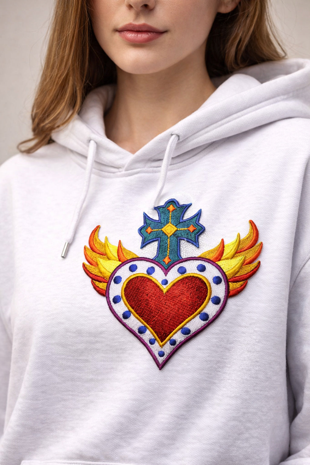 Parche bordado para planchar o coser "Milagro Healing Hearts" (Corazón, Cruz y Llamas) [13,2 cm x 12,8 cm], personalizado y único [Hecho en EE. UU.]