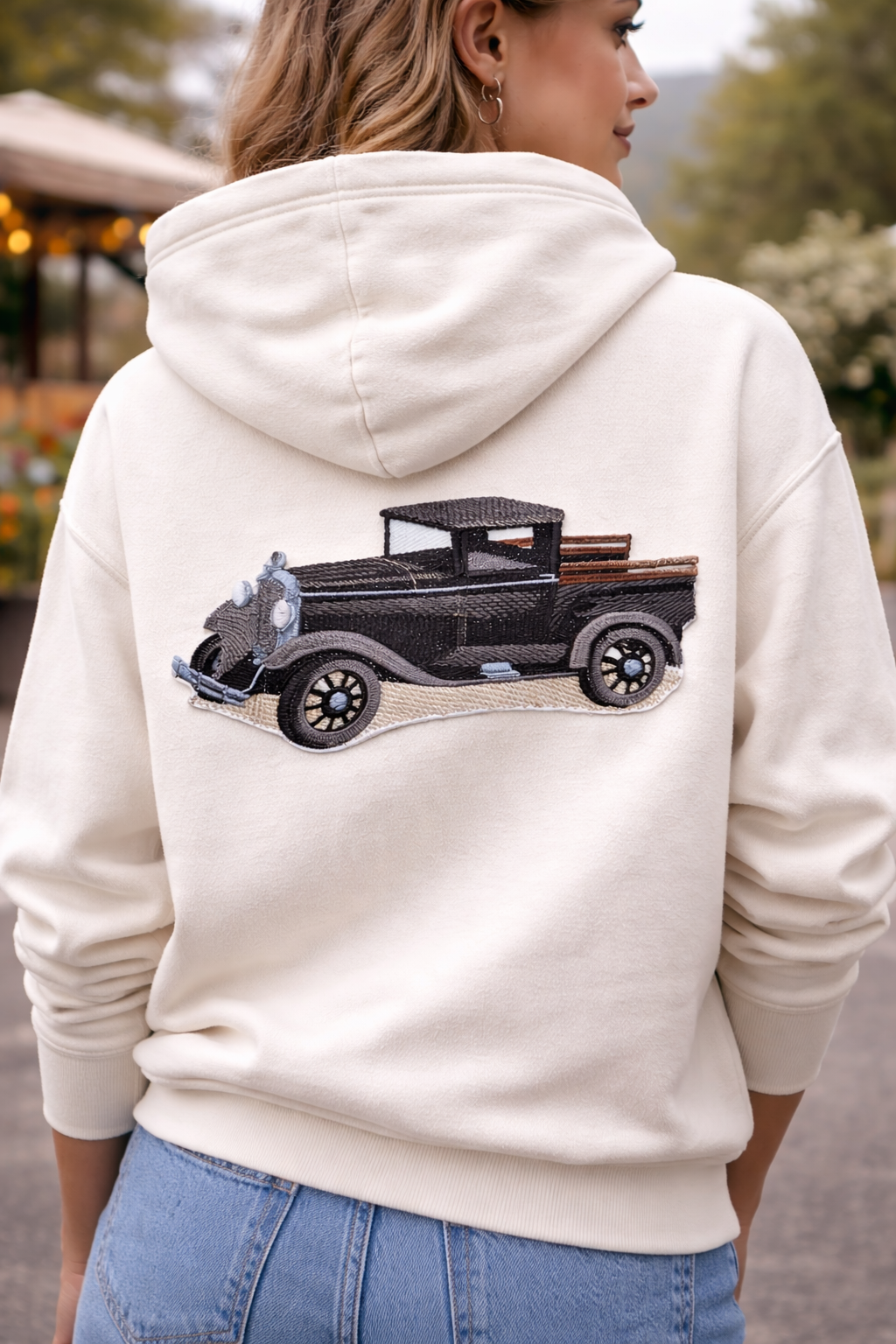 Colección de Camiones Clásicos [Camión Ford Modelo A] [Historia del Automóvil Estadounidense en Bordado] Parche Bordado para Planchar o Coser [6.48" x 3.55"] Hecho en EE. UU.